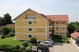 Die therme bietet stadtblick, kostenfreies wlan und kostenfreie privatparkplätze in bad füssing, 200 m von der therme eins entfernt. Thermen Residenz Gemutliche Suiten Fur Urlaub Und Kur