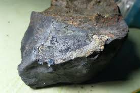 In modern usage the term is broadly applied to similar objects that land on the surface of other comparatively large bodies. Fakta Yang Perlu Anda Tahu Seputar Jatuhnya Meteorit Di Lampung Tengah Semua Halaman National Geographic
