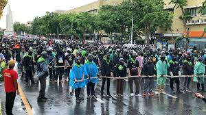 Jun 29, 2021 · รอง ผบ.ตร.เตือนกลุ่มผู้ชุมนุมนัดรวมตัว 3 ก.ค. Sifrmb0ccblvm