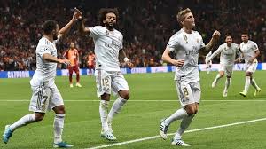 «реал» назначит тренером рауля, если зидан подаст в отставку. Champions League Round Up Real Madrid Ease Zinedine Zidane Pressure Football News Sky Sports