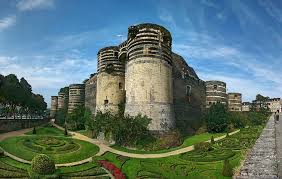 Day 4 Angers The Capital Of Anjou In Nw France The Cradle Of The Plantagenet Dynasty And During The Re Chateau De La Loire Chateau France Chateau De Chinon