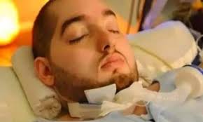 In London, Saudi citizen Saud bin Harioul Al-Subaie courageously retrieves  his phone from a gang attempting to steal it, earning praise from the  British for his bravery. Please follow us