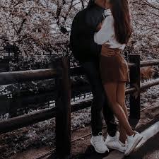 Pin By Xaay Mk On Lit Sinners Of Saint Cute Couple Pictures Couple Aesthetic Cute Couples