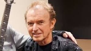 Musician Gary Wright of Dream Weaver and Love Is Alive fame dies at 80