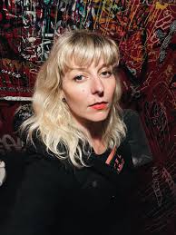 I've had a rough few months dealing with my partner's health crisis and  haven't posted much, but I'm here, surviving, and slowly getting back to  “normal” life. Hug your loved ones, take