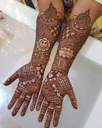 Bridal Front Hand Mehndi Designs From Shainaaz Mehendi K4 Fashion In 2020 Henna Designs Mehndi Designs Wedding Mehndi Designs