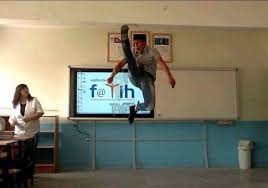 Best Flying Kick Ever Komik Seyler Komik Capsler Komik