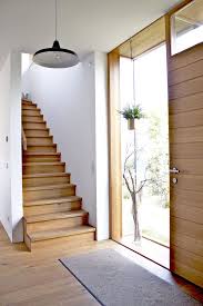 Er hat oft den länglichen grundriss eines korridors. Der Eingangs Flur Eingangsflur Wohnen Treppen Design