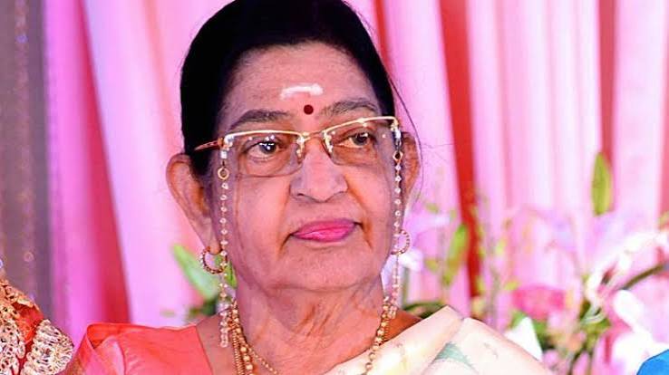 P Susheela's Emotional Tribute to S Janaki