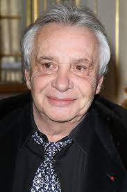 Nouvel album disponible ▶️ michelsardou.lnk.to/lechoixdufou. Michel Sardou 2 Ans Apres La Fin De Sa Carriere Ses Fans Vont Reentendre Ses Chansons
