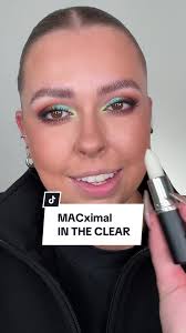 Max Satin Lipstikl Clear