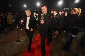 Tamás bence gáspár szerint akinek az ő videója tetszik, annak a hadházi lászló és kiss ádám. Ezek Nem Szazasok Badar Sandor Es Hadhazi Laszlo Kozos Jegy Hu