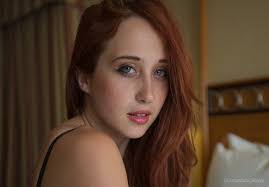 Luna Lain's Instagram, Twitter & Facebook