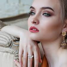 Amazon.com: Syhood 6 Pieces Knitting Loop Crochet Ring Adjustable Knitting  Loop Ring Peacock Open Finger Holder Thimble Metal Yarn Guide Finger Holder  for Quilting Sewing Crafts DIY Handmade Tools, 6 Styles