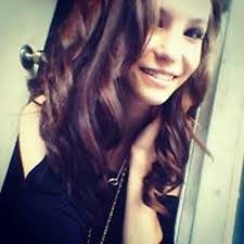 Andrea Griffis's Instagram, Twitter & Facebook