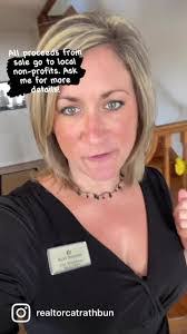 Amber Coutts's Instagram, Twitter & Facebook