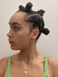 If you've been reading articles from naturallycurly.com for a while, are immersed in the natural hair world, are a person who appreciates intricate and stunning hairstyles. How To Do Bantu Knots Lookfantastic