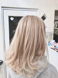 Jun 14, 2021 · 旬のアッシュグレーヘアですが、実は市販のカラー剤でもおしゃれに染めることができちゃうんです。今回はセルフカラーをする時のポイントと人気の市販カラー剤をご紹介。トレンドの髪色を手軽に手に入れて、賢くおしゃれに変身しませんか？ ãƒ¡ãƒªãƒƒãƒˆ ãƒ‡ãƒ¡ãƒªãƒƒãƒˆã‚'ãŠã•ãˆã‚‹ ãƒ–ãƒªãƒ¼ãƒã—ãŸé«ªã®æ¯›ã§ã‚¢ã‚«æŠœã' Arine ã‚¢ãƒªãƒ