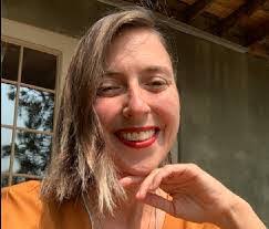 Jennie Knott's Instagram, Twitter & Facebook