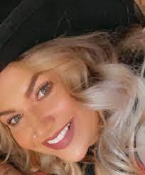 Michelle Klick's Instagram, Twitter & Facebook