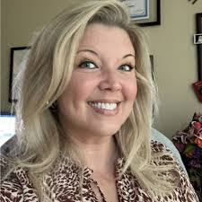 Crystal Castellon's Instagram, Twitter & Facebook