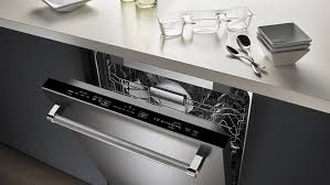 Half a century ago before the advent of dishwashers people manually cleaned their dishes by hand. Dishwasher Review Kitchenaid 24 Inch Built In Dishwasher In Stainless Steel Kdte104ess Angi Angie S List