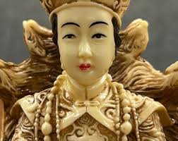 Vintage Dime Store Faux Ivory Resin King and Queen Pair SET Statues