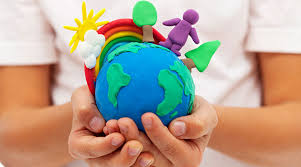 Per celebrare la giornata della terra, l'organizzazione ha lanciato un video distopico nel quale un bambino che attende di nascere, fantastica sul mondo che lo accoglierà, mentre scorrono. Giornata Della Terra Tu Cosa Fai Per Volerle Bene