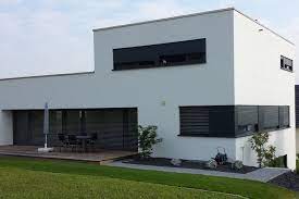 Dabei gibt es die optionen, sich ein bereits bestehendes haus zu kaufen oder komplett neu zu bauen. Baunebenkosten Wie Hoch Sind Die Kosten Beim Hausbau Bundesverband Haus Der Handwerker E V