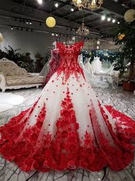 Pin By Richard Mallory On Stunning Red Wedding Gowns Bridal Dresses Lace Alternative Wedding Dresses