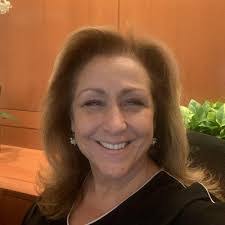 Linda Agnello's Instagram, Twitter & Facebook