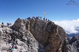 Zugspitze wanderung durch partnachklamm und reintal. Wandern Auf Die Zugspitze Alle 6 Touren Im Check Packliste Fur Anfanger Profis