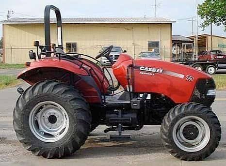 Case IH FARMALL 70 Tractor