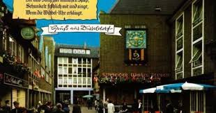 Die Schneider Wibbel Gasse In Der Dusseldorfer Altstadt Aufnahme Aus Den 70er Jahren Dusseldorf Altstadt Altstadt Dusseldorf Dorf