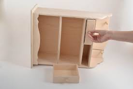 Des étagères murales cube ou des étagères en métal et bois pour un intérieur industriel, notre sélection d'étagères murales fera notre sélection d'étagères murales design vous permet d'accrocher au mur tout vos objets déco, vos livres, cd et dvd, ou tous les petits objets du quotidien. Madeheart Com