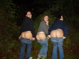 Mooning Porn - 24 photos