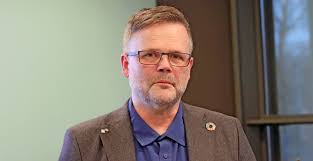 Årets lønnsoppgjør er et mellomoppgjør der det kun er lønna som skal justeres. Streik Avverget Partene Enige I Arets Lonnsoppgjor Ys