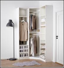 Eckschrank Schlafzimmer Ikea Jpg 672 714 Eckschrank Schlafzimmer Schlafzimmer Schrank Eckschrank Kleiderschrank