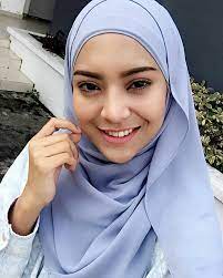 Saya gembira watak bertudung dan saya selesa dengan watak itu. Biodata Mawar Rashid Heroin Suamiku Paling Sweet Azhan Co