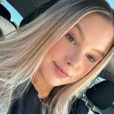 Hailey Cobb's Instagram, Twitter & Facebook