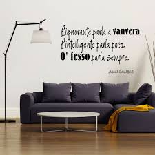 La risposta è semplice e banale allo stesso tempo: Stencil Adesivi Per Pareti Influiscono Sul Nostro Umore Decoro E Arredo