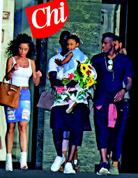 He was the 2nd of 4 children born of the union between his biological mother, rose, and his biological father. Mario Balotelli E Raffaella Fico Pace Fatta Per Amore Della Figlia Pia Foto Urbanpost