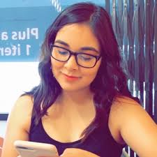 Beatriz Avelar's Instagram, Twitter & Facebook