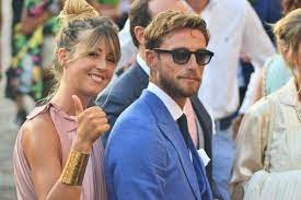 Daughter of lorenzo marchisio and domenica toa o coa de marchisio wife of pietro antonio bollati galleto mother of. Football Paparazzi Pa Twitter Juventus Midfielder Claudio Marchisio With His Wife Roberta Sinopoli At Chiellini Bonistalli S Wedding Http T Co P7qfez7eze
