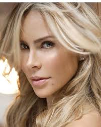 Hello Babe 🥰 how do I look ❤️🥰🥰