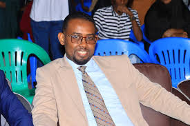 Muqdisho 13 January 2025 : Gudoomiyaha Dhalinyarada Gobolka Banaadir Mudane  Cumar Cabdiraxmaan Macow Omar Faruk ayaa habeenkii xalay ahaa Munaasabad  Wacyigalin ah oo ay soo Agaasimeen Dhalinyarada Degmada Yaaqshiid kala  qeybgalay Maamulka