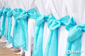 It looks gorgeous, elegant and is unbelievably simple to make, requiring only a few items and little to no effort. 25 Stunning Chair Covers