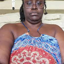 Lorreta Lynn dies at age 90  https://www.google.com/amp/s/amp.cnn.com/cnn/2022/10/04/entertainment/loretta-lynn-obit/index.html