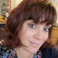 Frieda Davies's Instagram, Twitter & Facebook