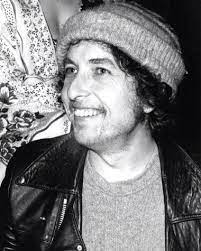 rare photo of bob dylan smiling bob dylan dylan bob